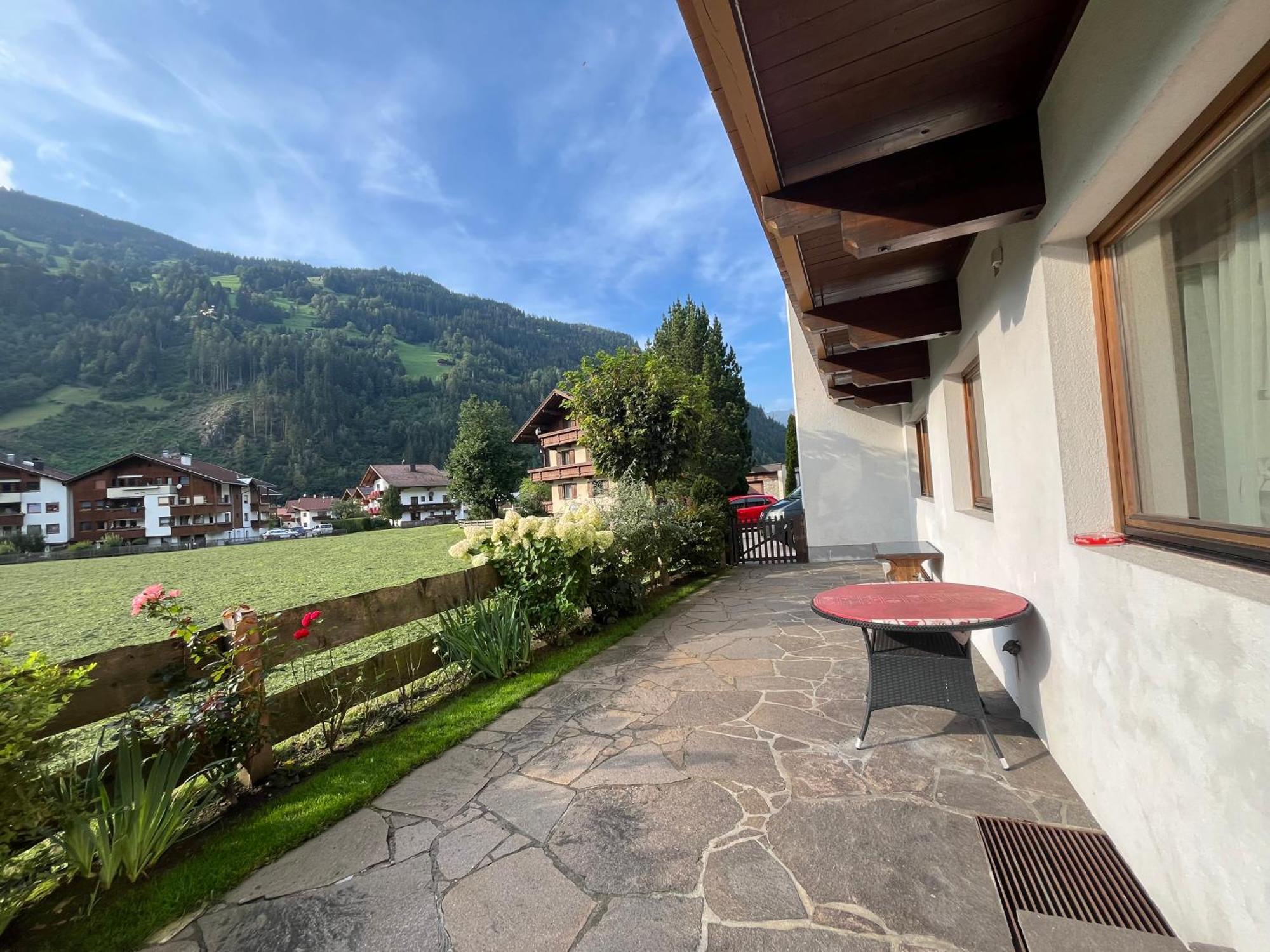 Zell Views Apartments Zell am Ziller Buitenkant foto