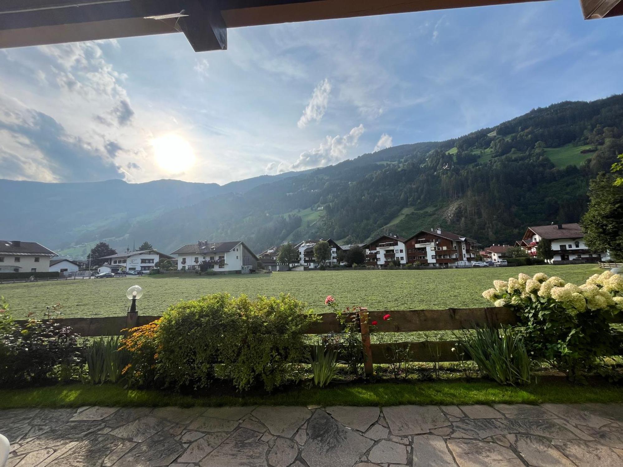 Zell Views Apartments Zell am Ziller Buitenkant foto