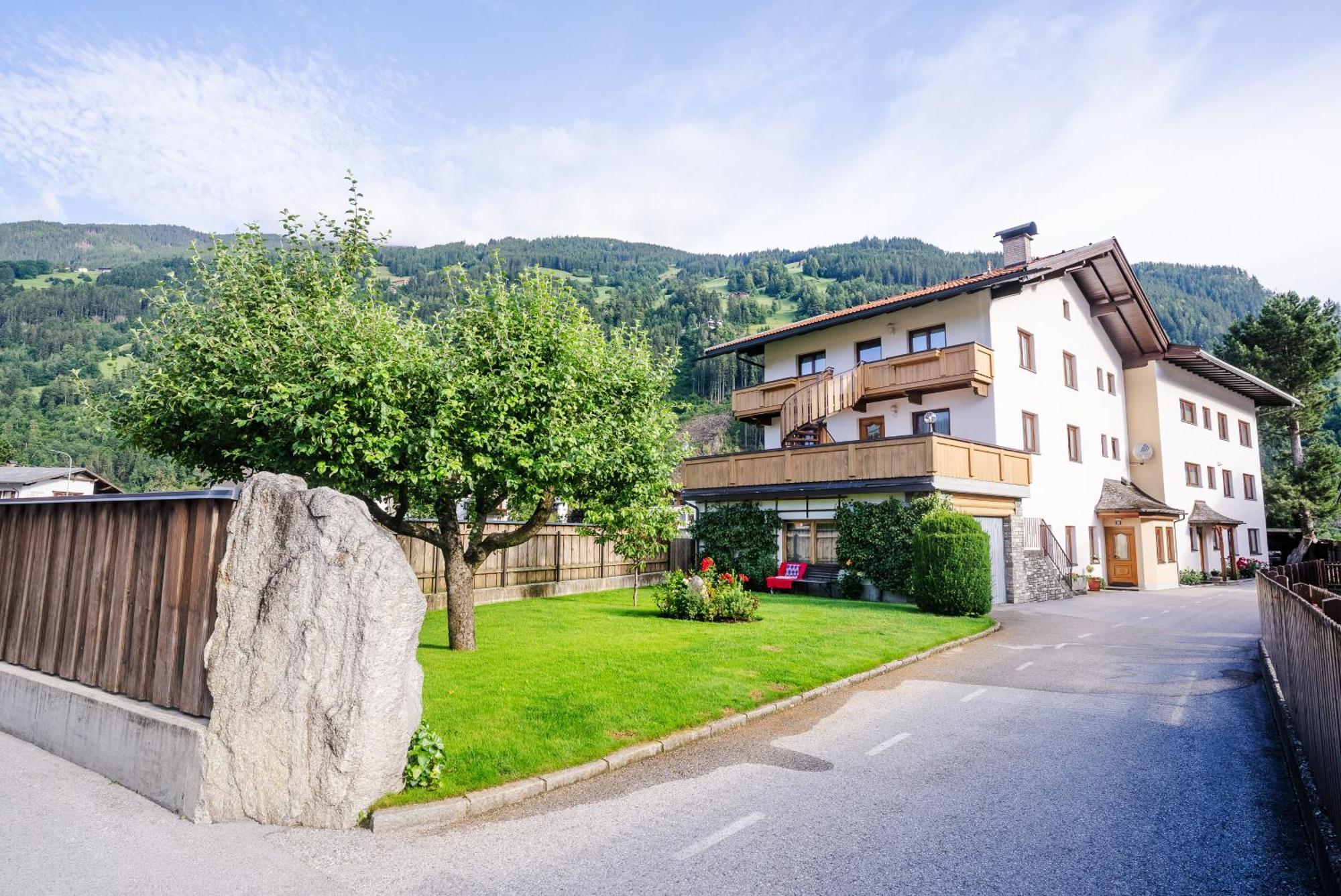 Zell Views Apartments Zell am Ziller Buitenkant foto