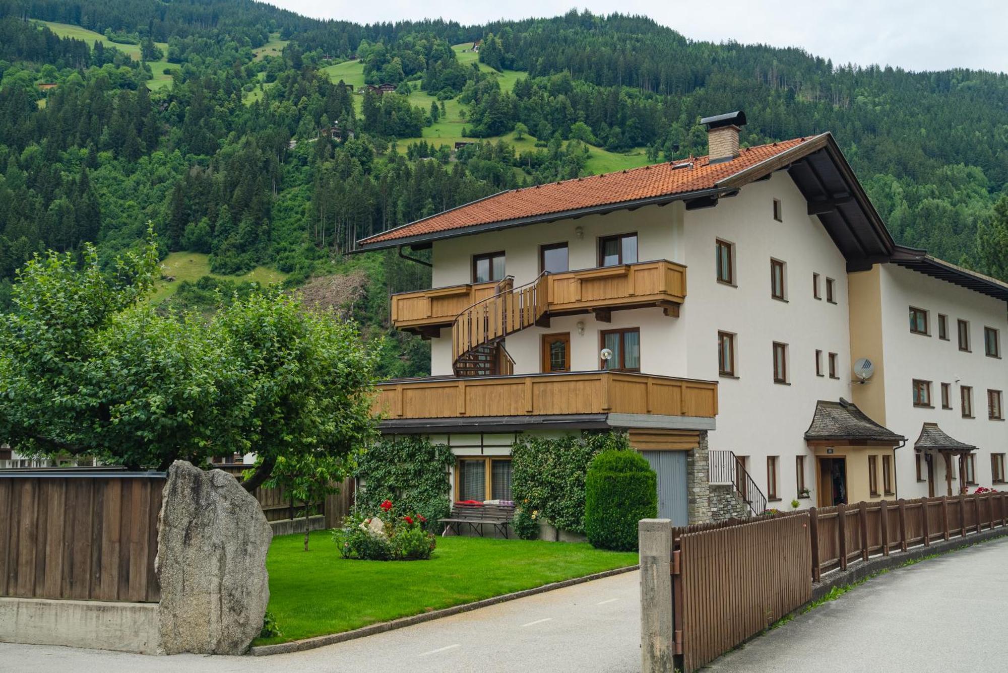 Zell Views Apartments Zell am Ziller Buitenkant foto